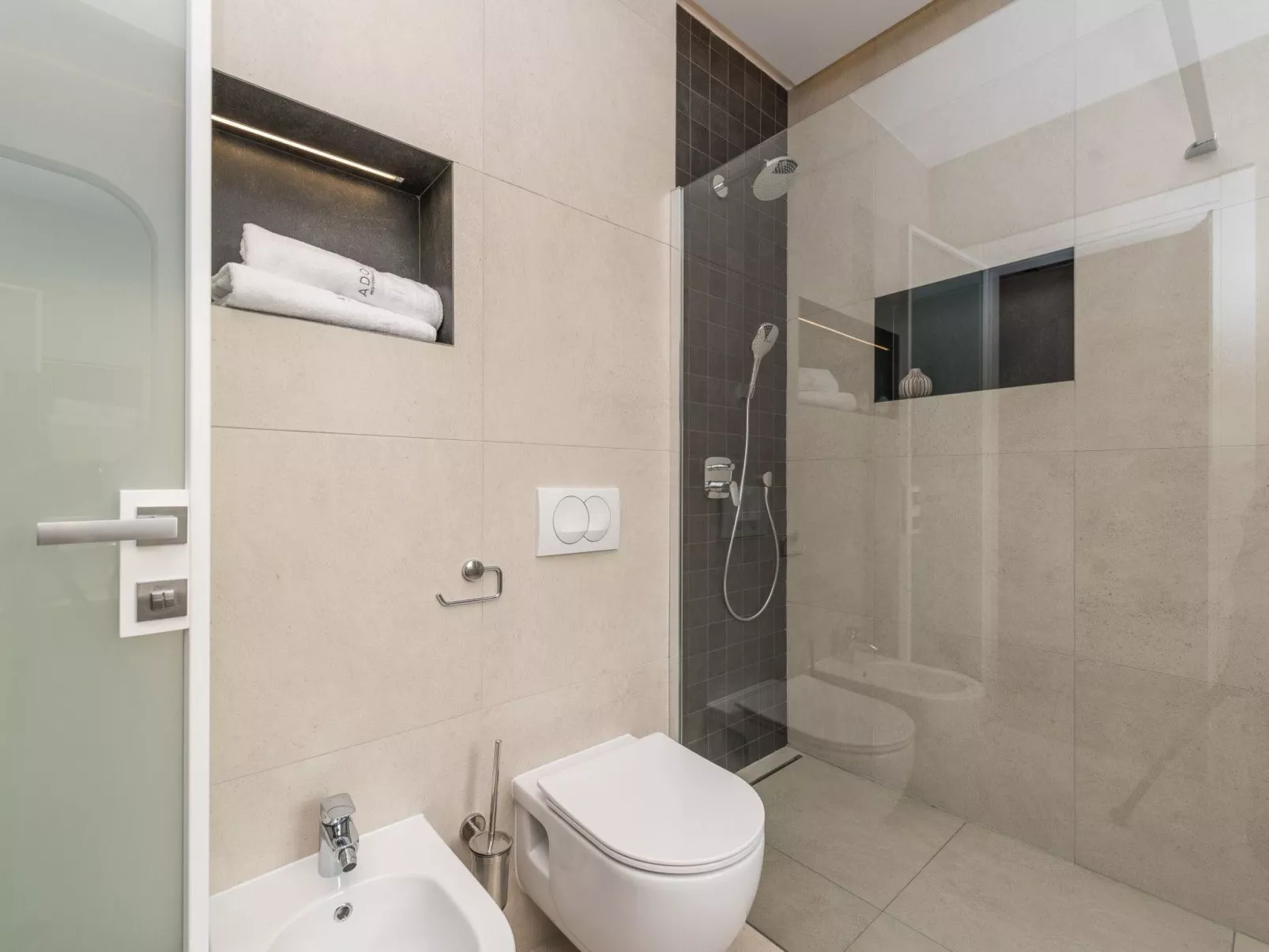 Haus für 9 Personen und 1 Kind in Gornje Rastane-Binnen