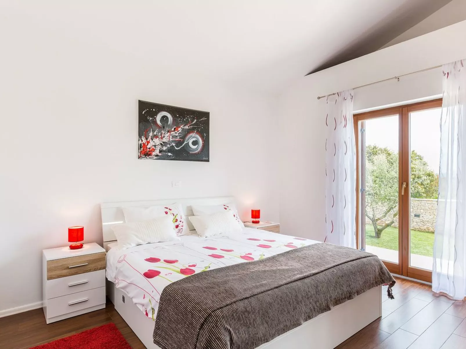 In Kavran mit Privatem Pool-Binnen