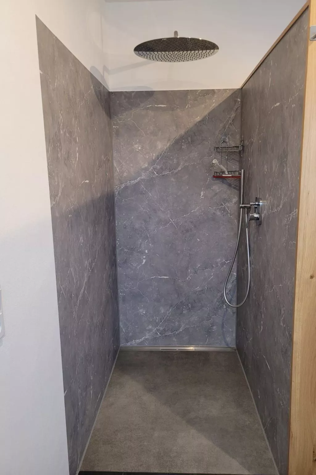 Appartement mit Balkon-Image-tags.info