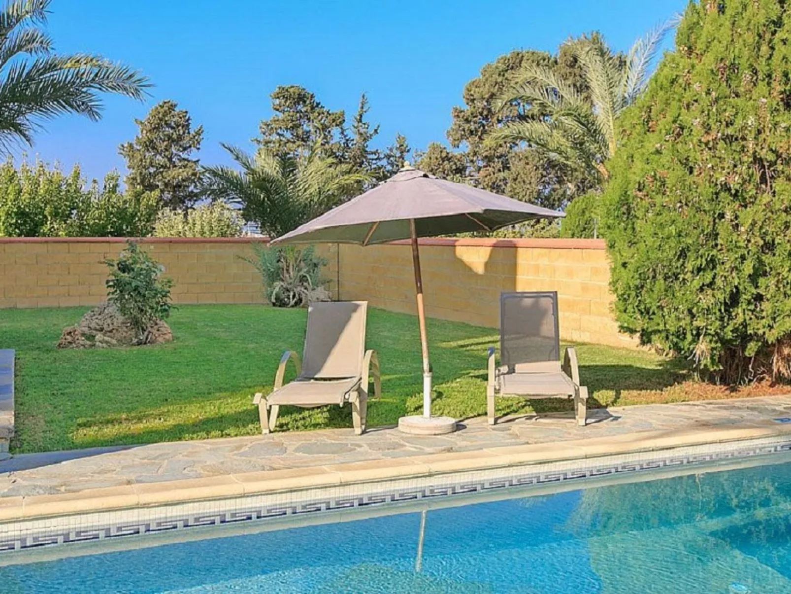 In Polis Chrysochous mit Offenem Kamin-Image-tags.info