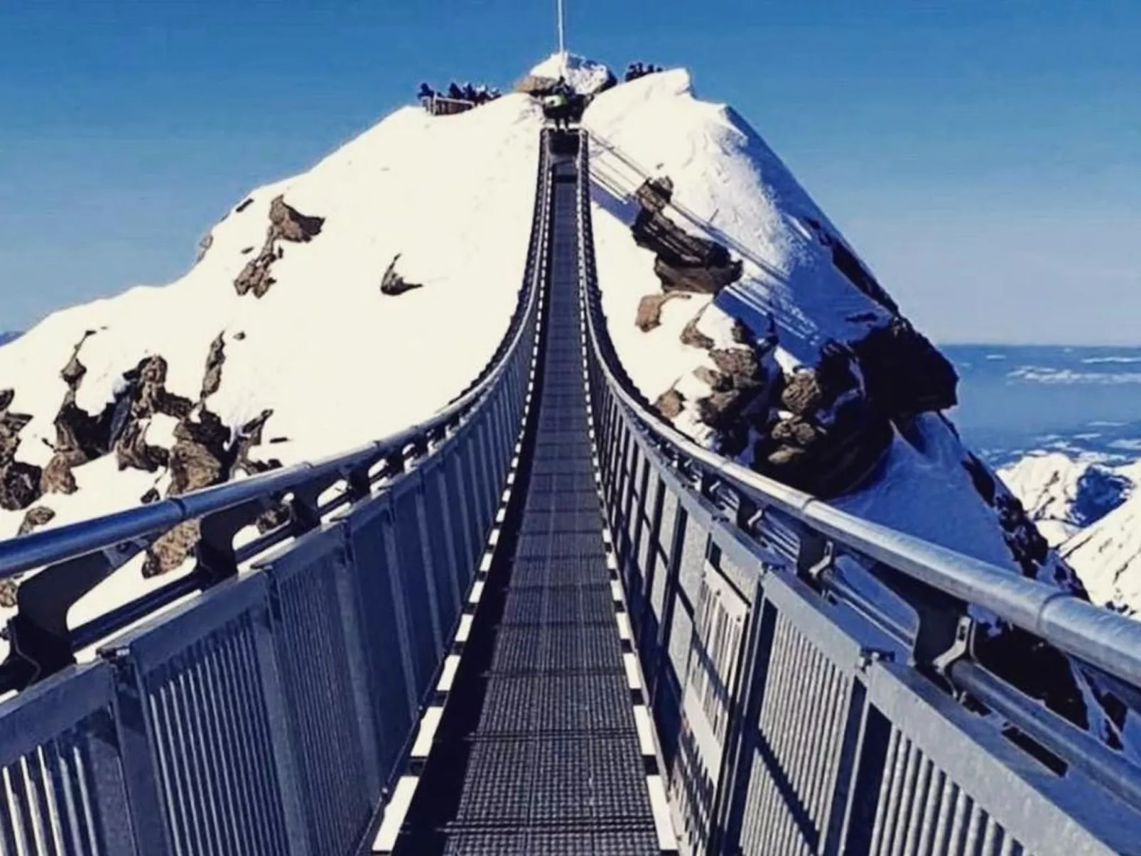 Authentisches Schweizer Alpenchalet aus dem 18. Jh.-Buiten