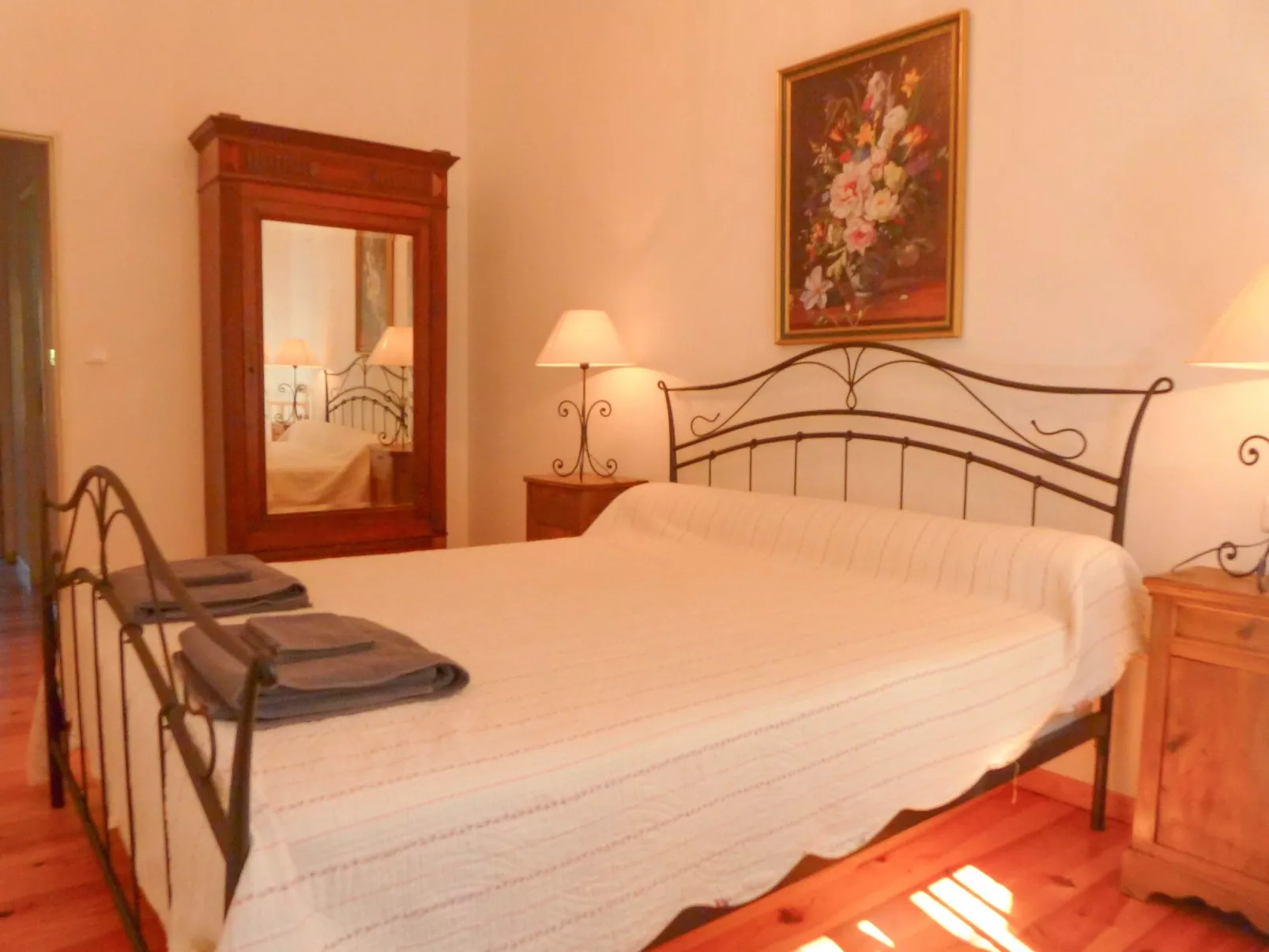 Mit eigenem Pool-Binnen