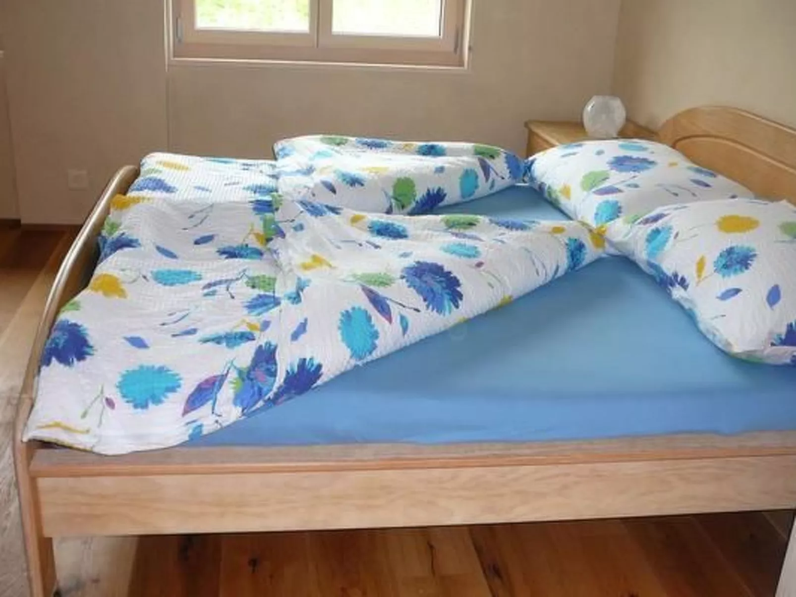 Hof Quadra-Image-tags.info