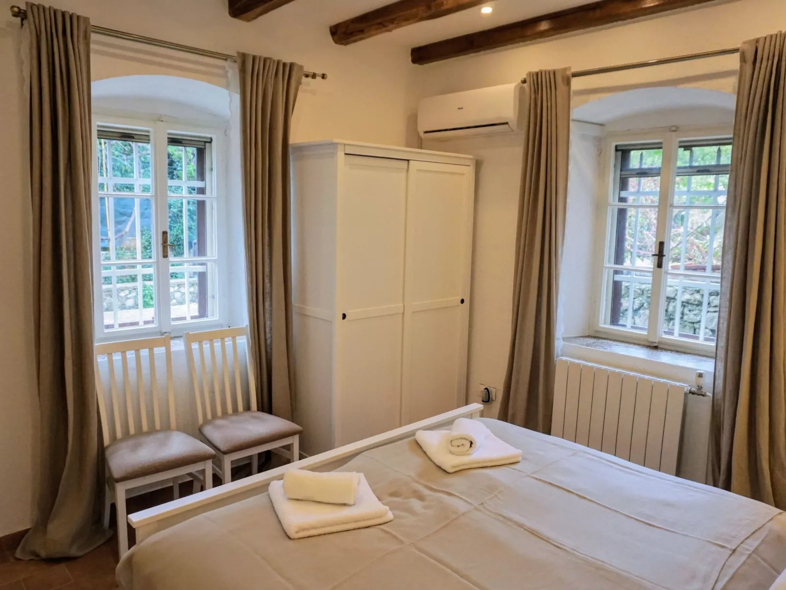 In Osor mit Privatem Pool-Binnen