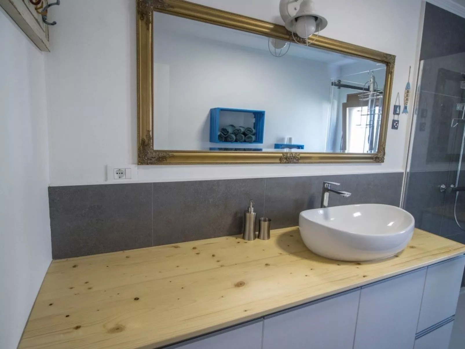 Villa Ni-Sa mit Privatpool für 11 Personen-Binnen