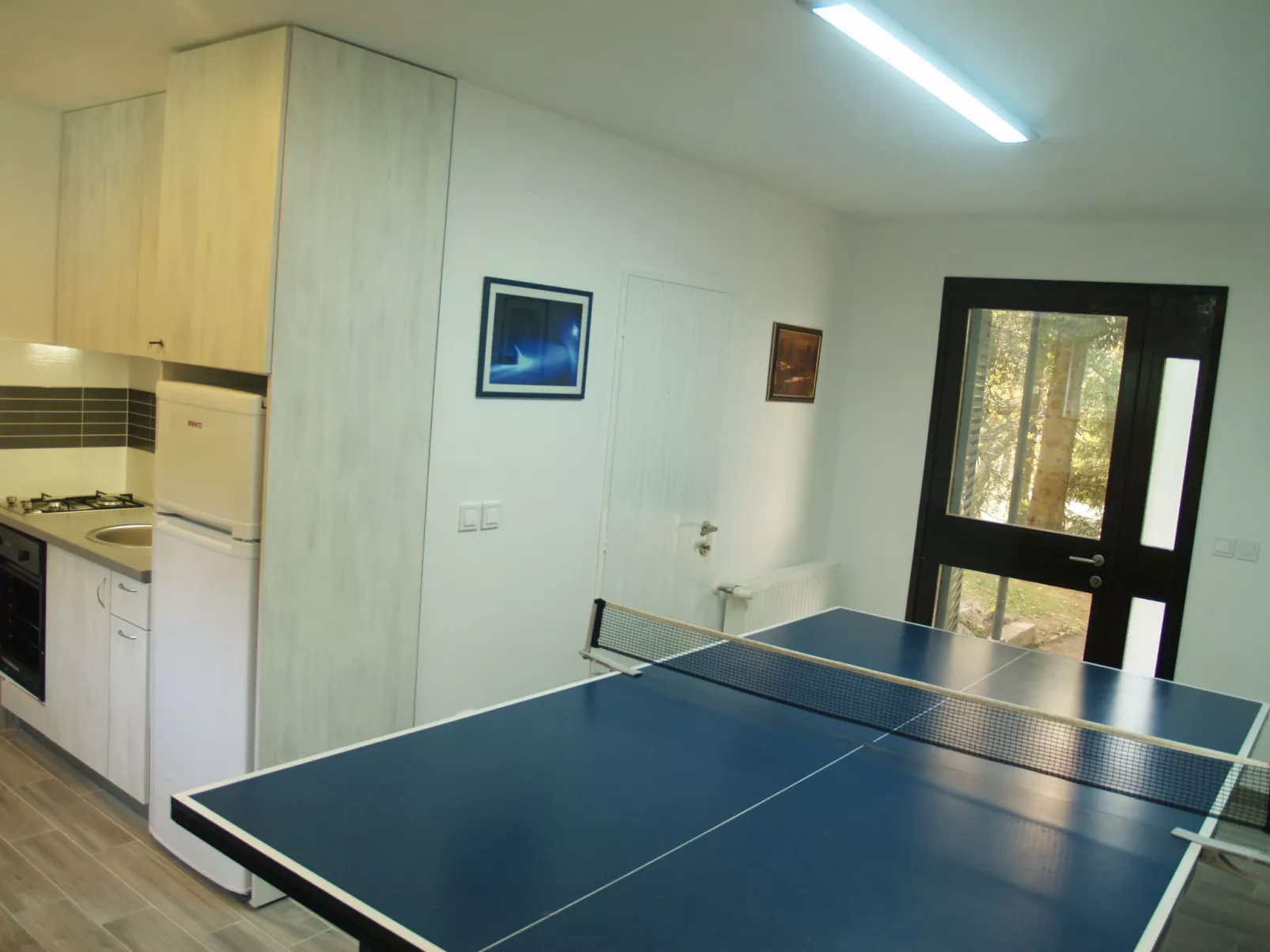 Mit Terrasse, Grill und Garten-Binnen