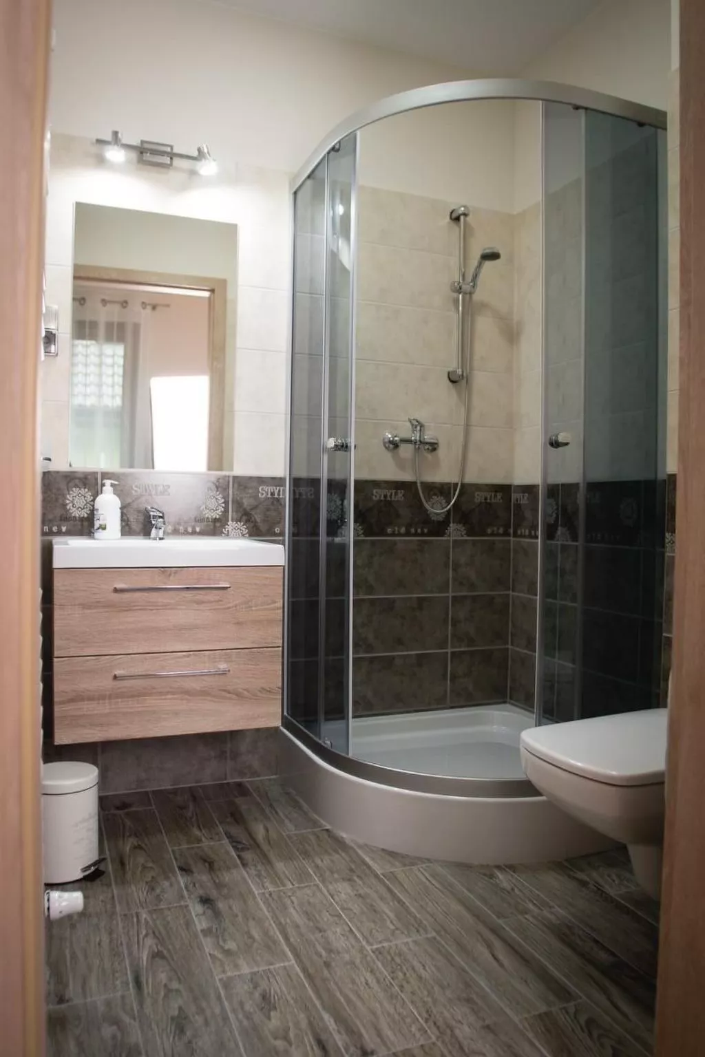 "Suite A" mit Blick auf das Wasser - Binnen