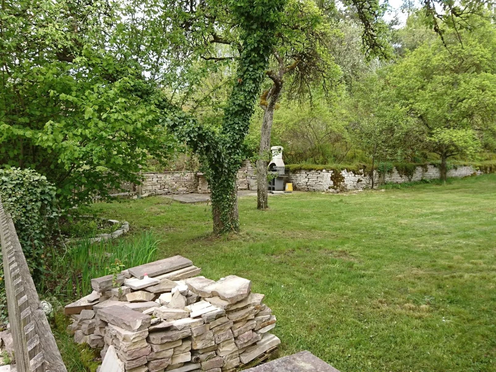 Jurahaus-Solnhofen-Buiten