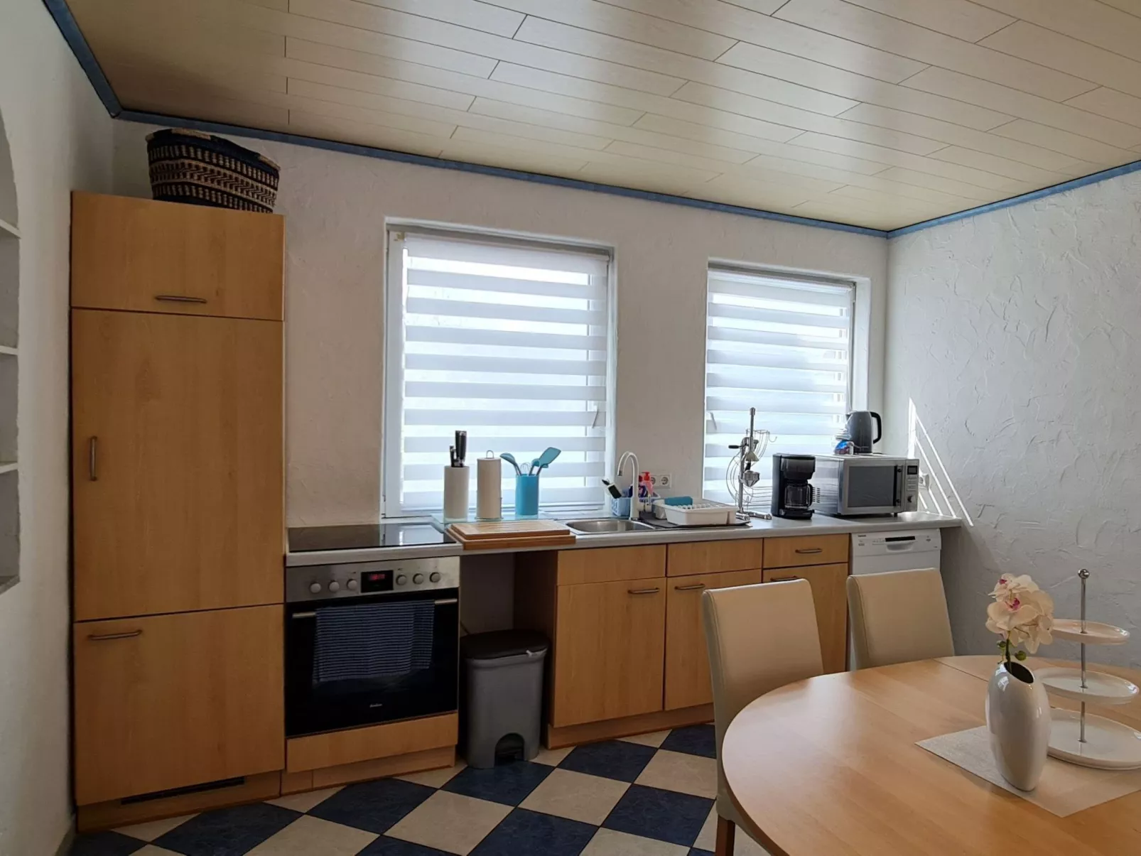 Dreibettzimmer mit Lounge-Terrasse und Garten - Binnen