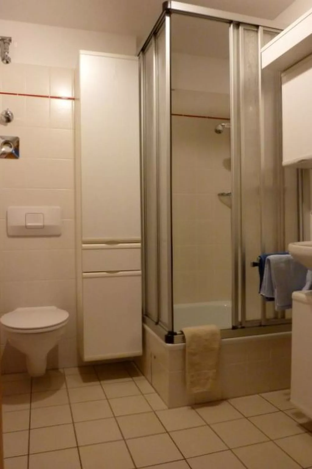 Moderne Ferienwohnung mit Balkon-Image-tags.info