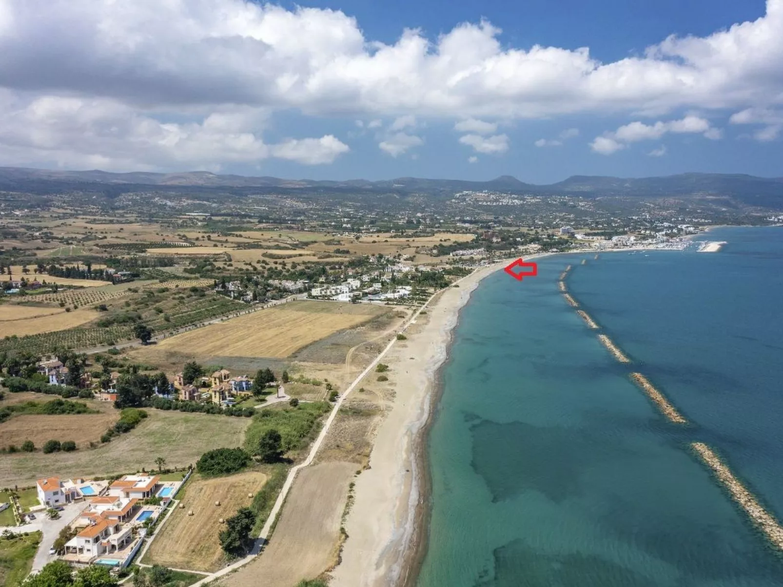 Schönes Ferienhaus mit Balkon in Polis Chrysochous-Buiten