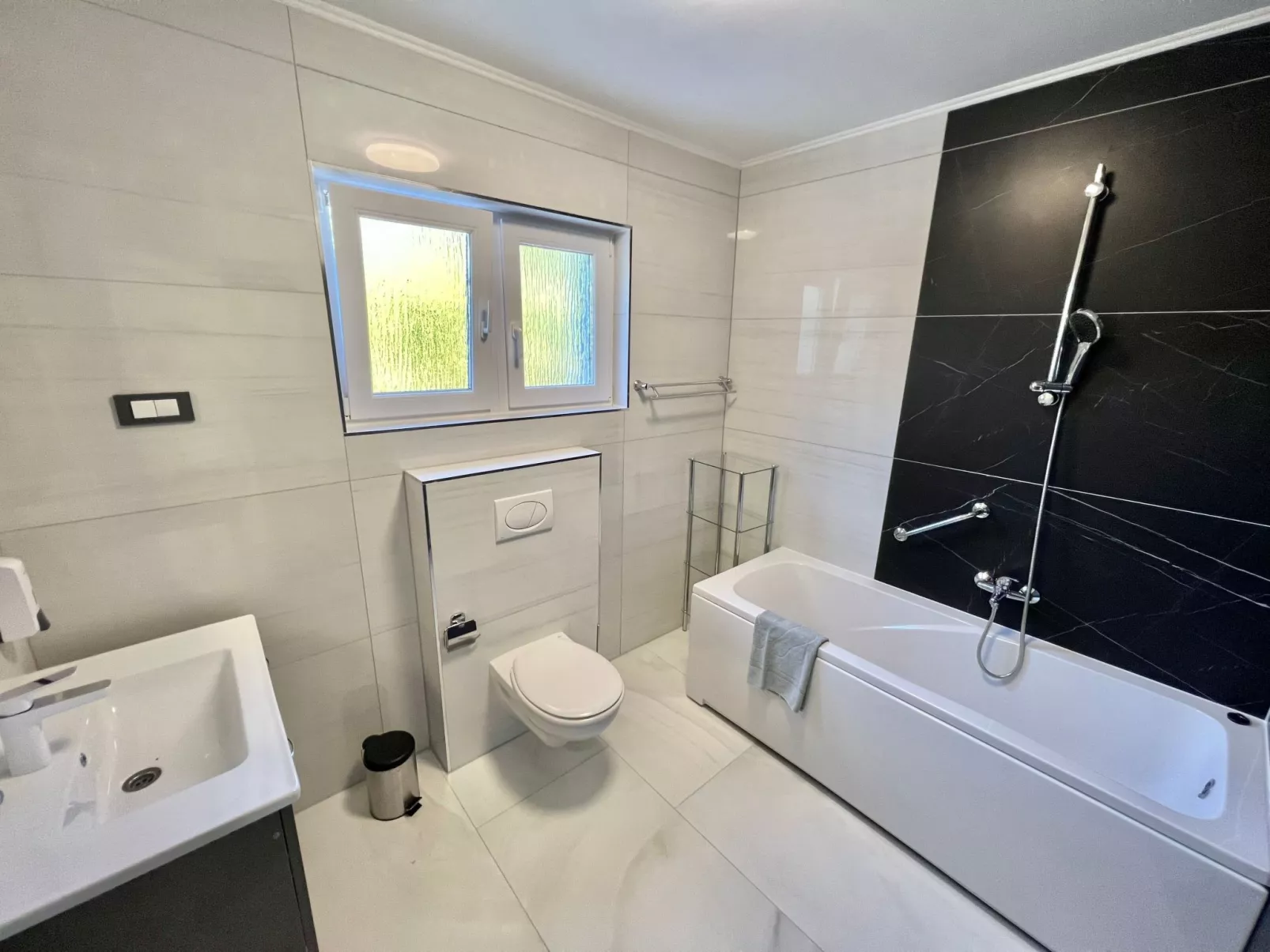 Villa Hidden Gem-Binnen