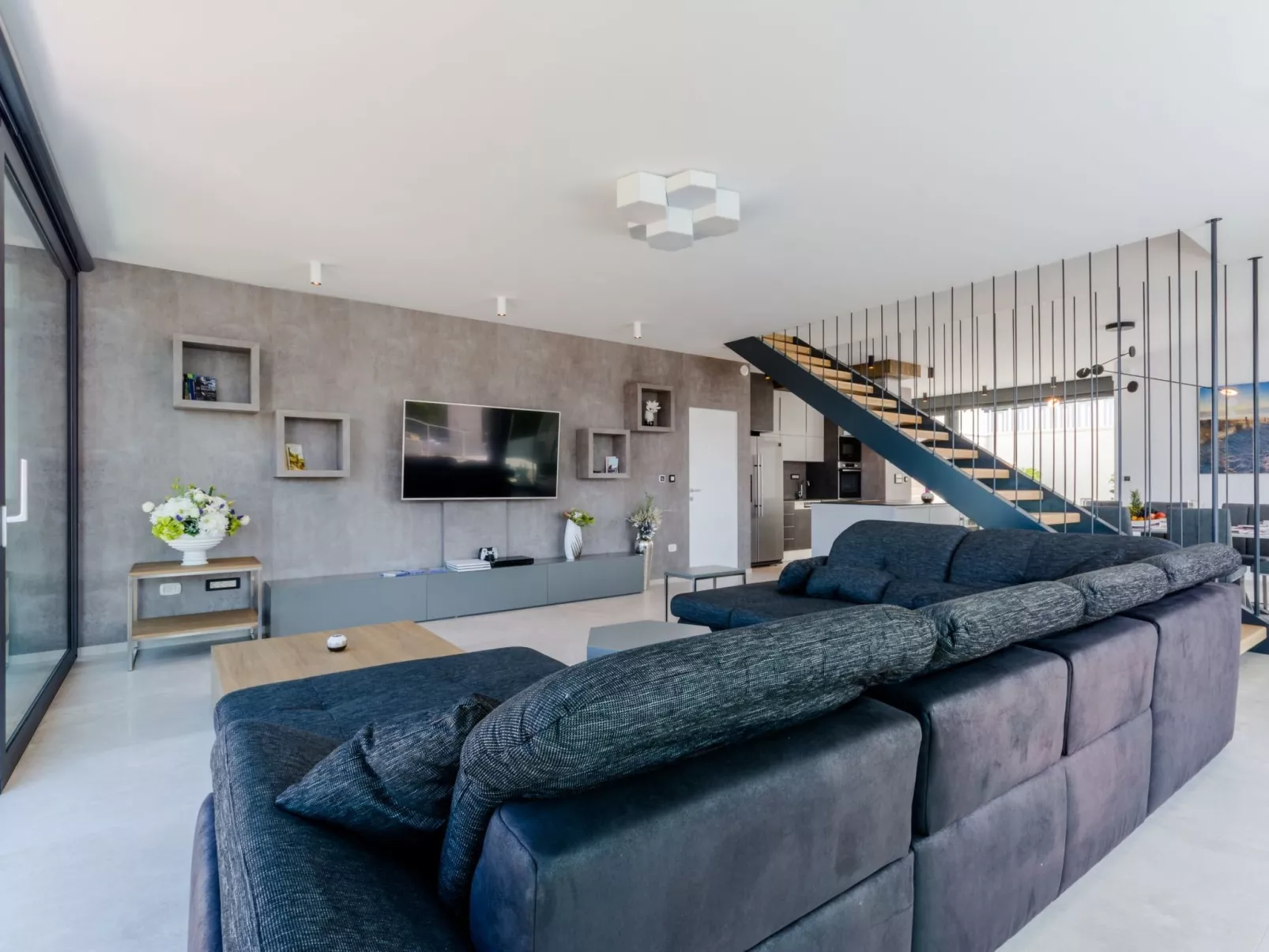 Tolles Ferienhaus in Sutivan mit Privatem Pool-Binnen