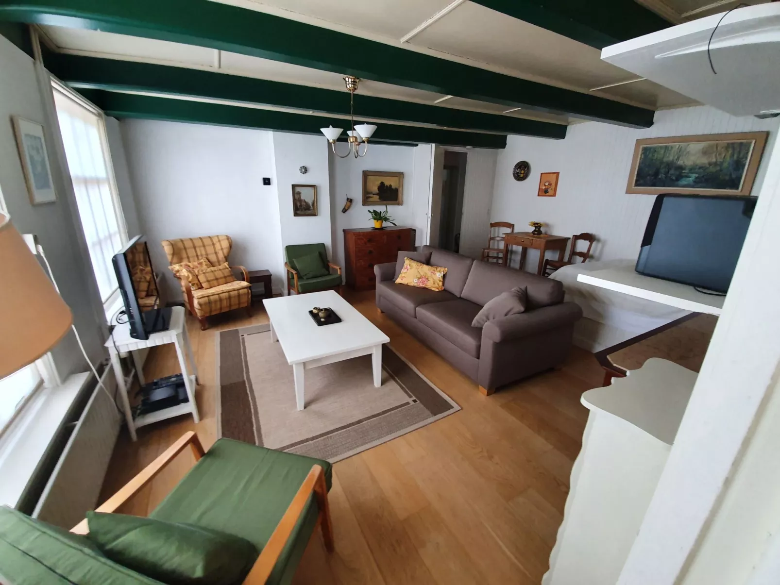 Charmantes Ferienhaus in Gapinge mit Großem Garten-Binnen