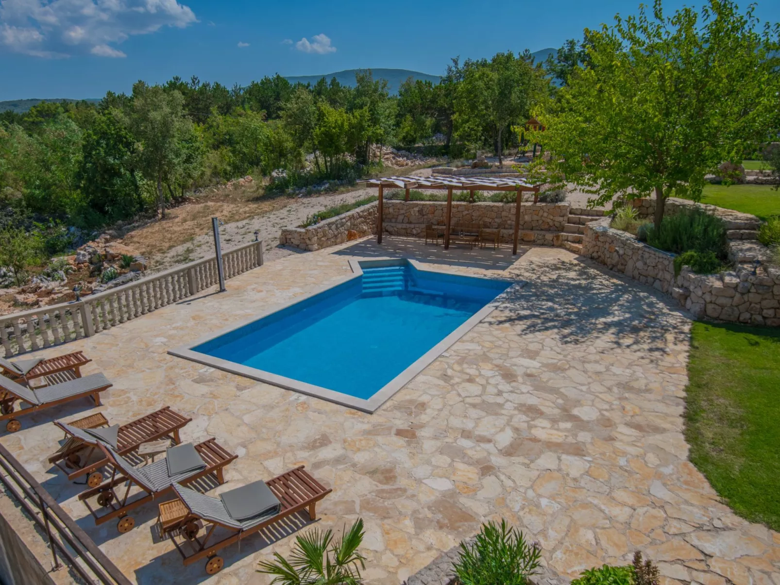 Freistehende Villa Iva Grubine mit Privatpool-Buiten