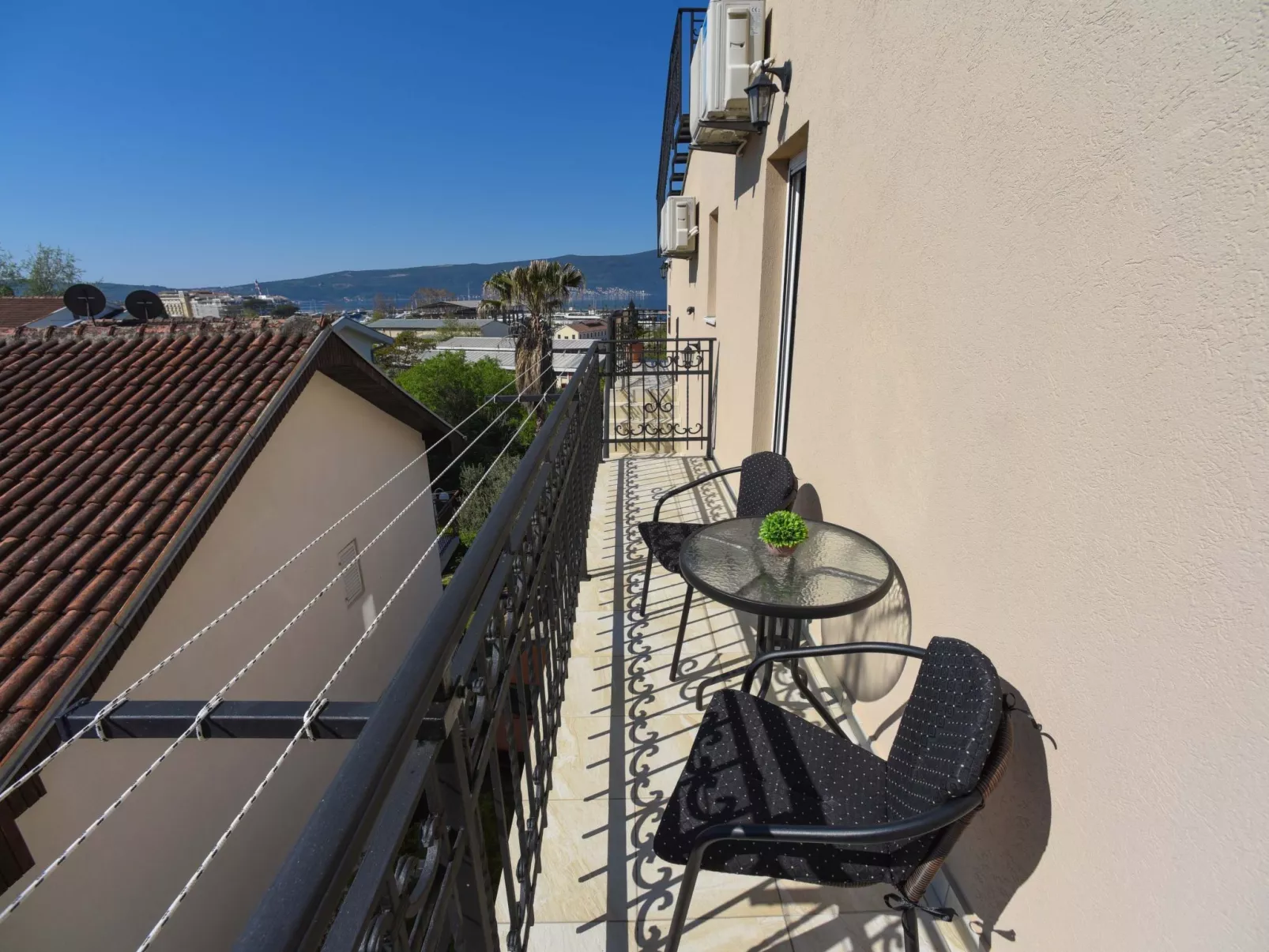 Wohnung "D und D Wohnungen Tivat"-Buiten