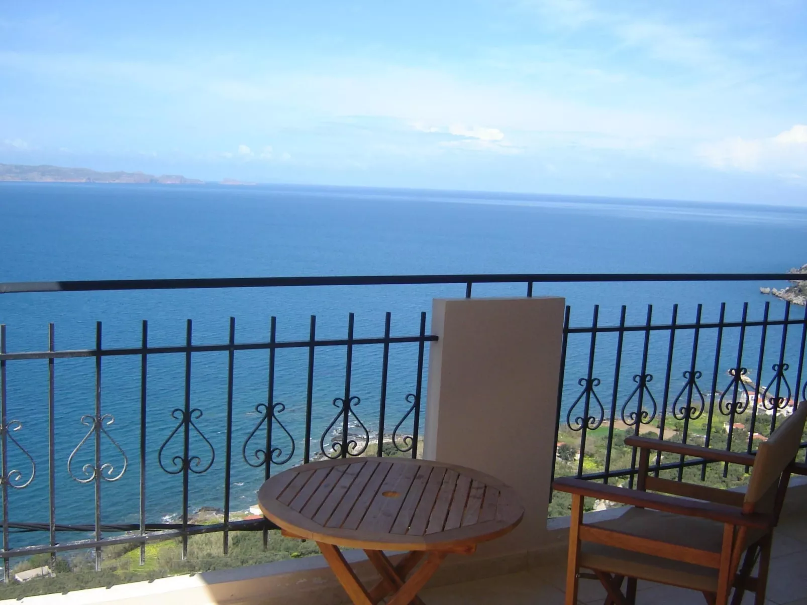 Appartement mit Balkon-Buiten