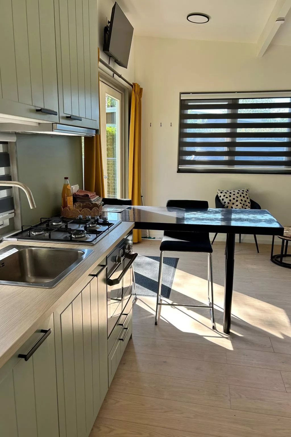 Winziges Sonnenhaus-Binnen