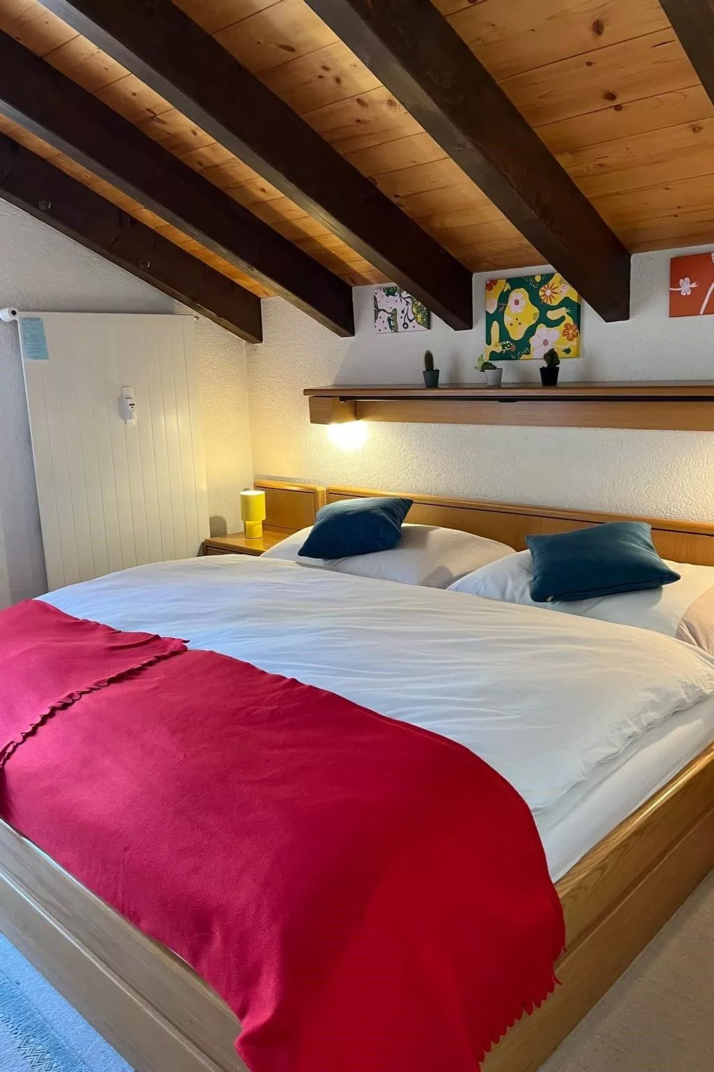 Helle und moderne Dachwohnung-Image-tags.info