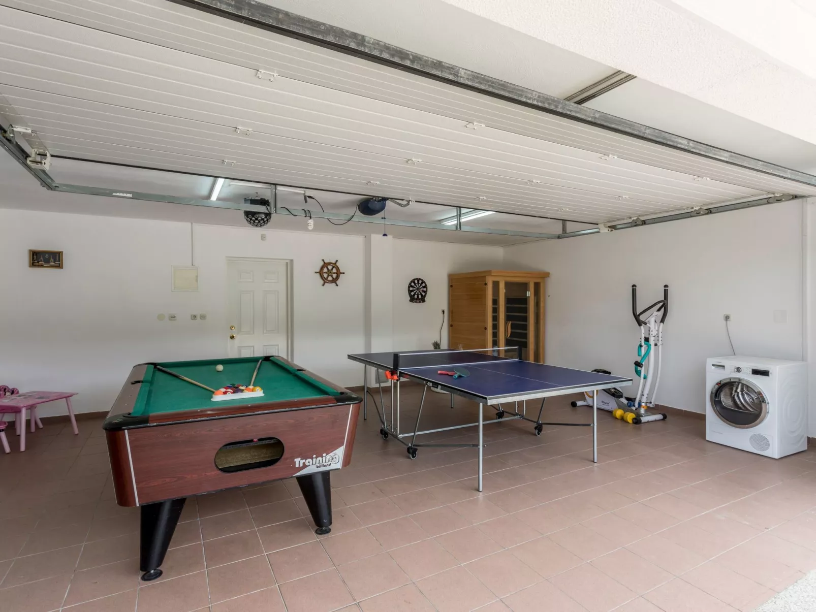 Ferienvilla "Paradies auf Erden"-Binnen