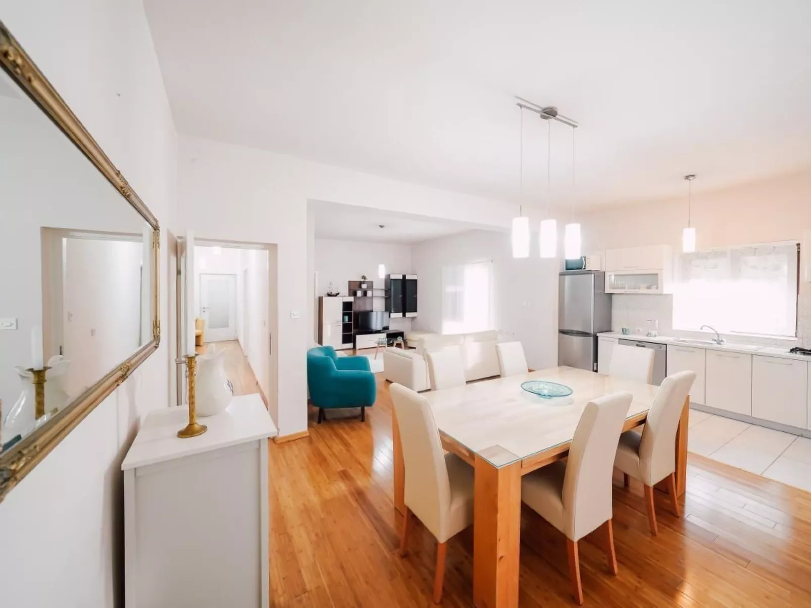 Wohnung mit Whirlpool-Binnen