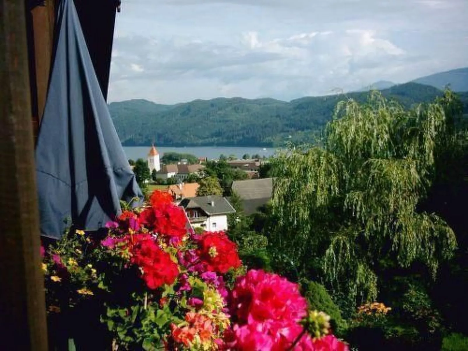 Wunderschöne Wohnung in Seeboden mit Großem Garten - Buiten