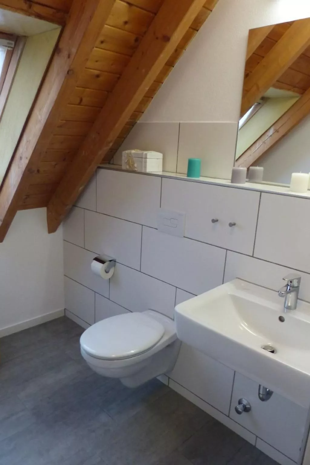 Einladende Obergschosswohnung mit sonnigem Balkon-Binnen