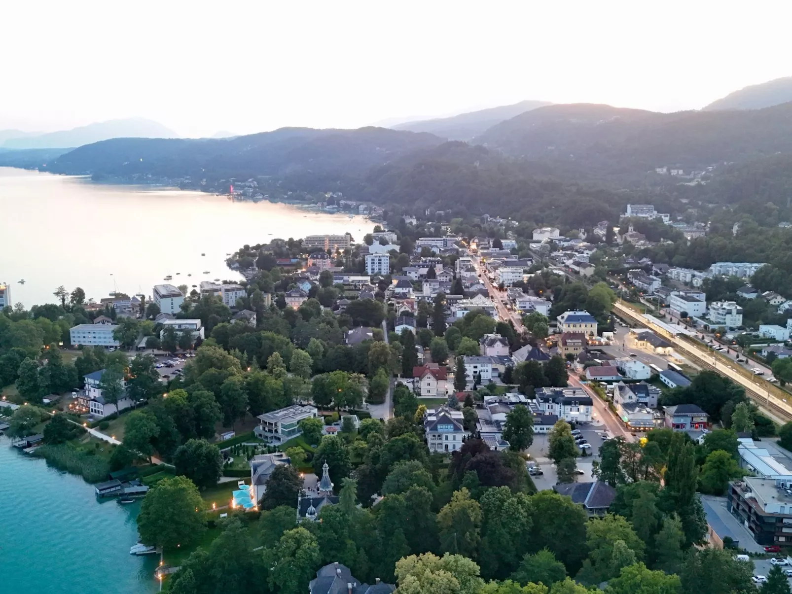 Gartenwohnung-Buiten