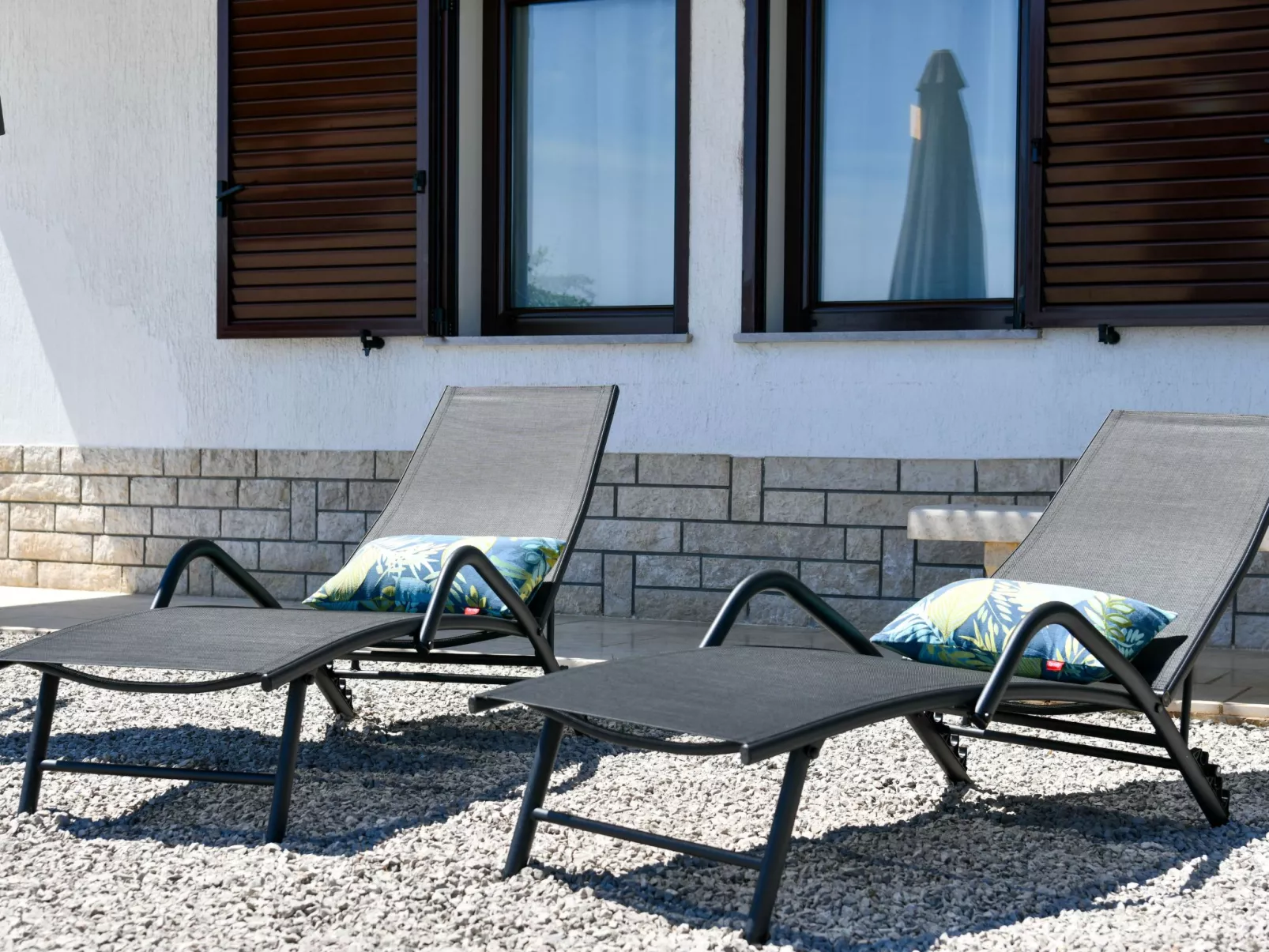 Ferienvilla mit Whirlpool-Buiten