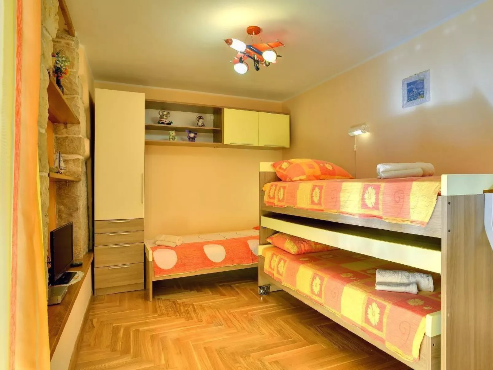 Appartement in Rakalj mit Großem Garten und Panoramablick-Binnen