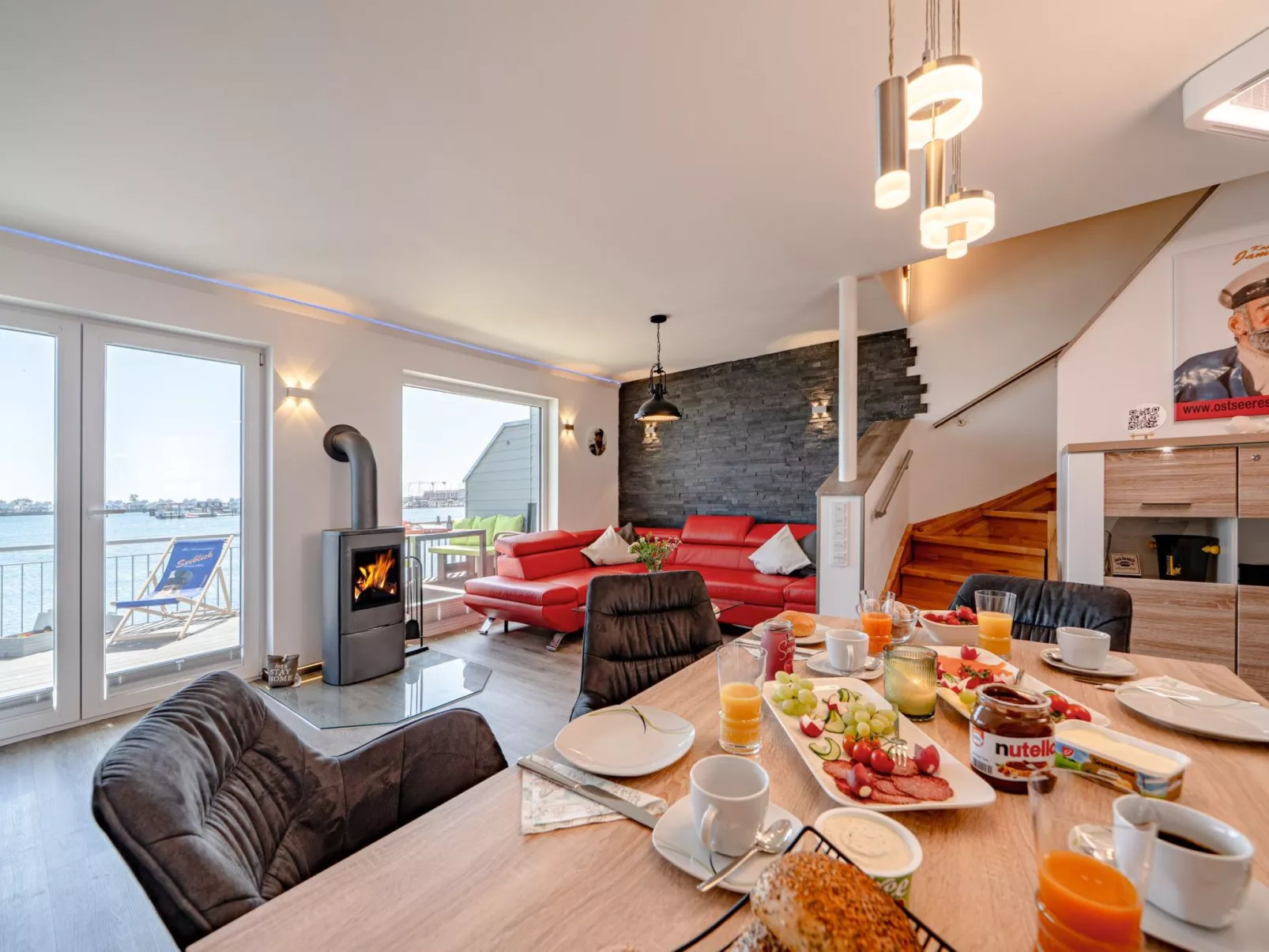 Schleivilla Kapitän James Cook2,  Löwen Dart HB8-Binnen