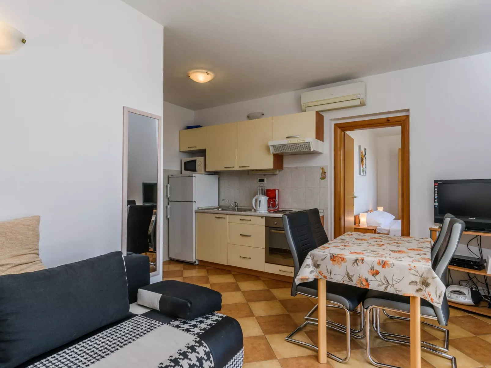 Wohnung mit Whirlpool-Binnen