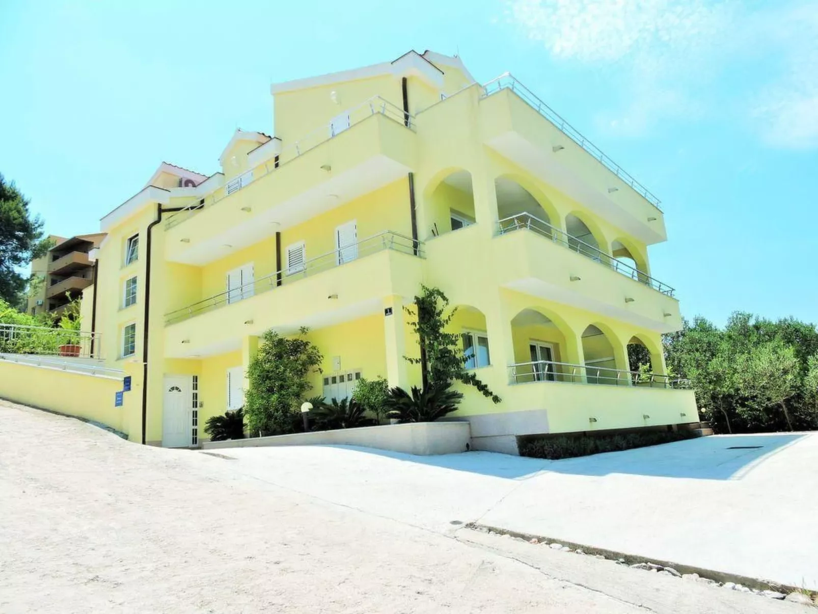 Villa Luna, Ap. 5 mit Pool-Buiten