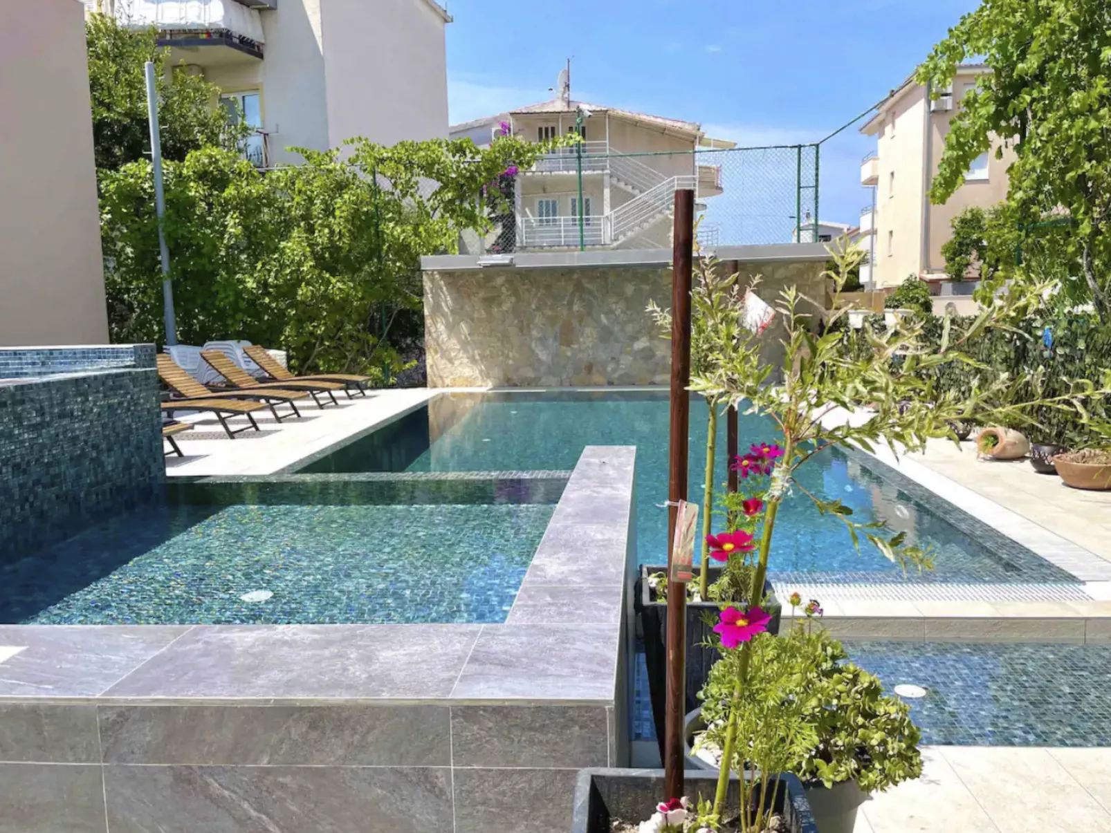 Charmante Wohnung A4 - Villa Ana-Buiten