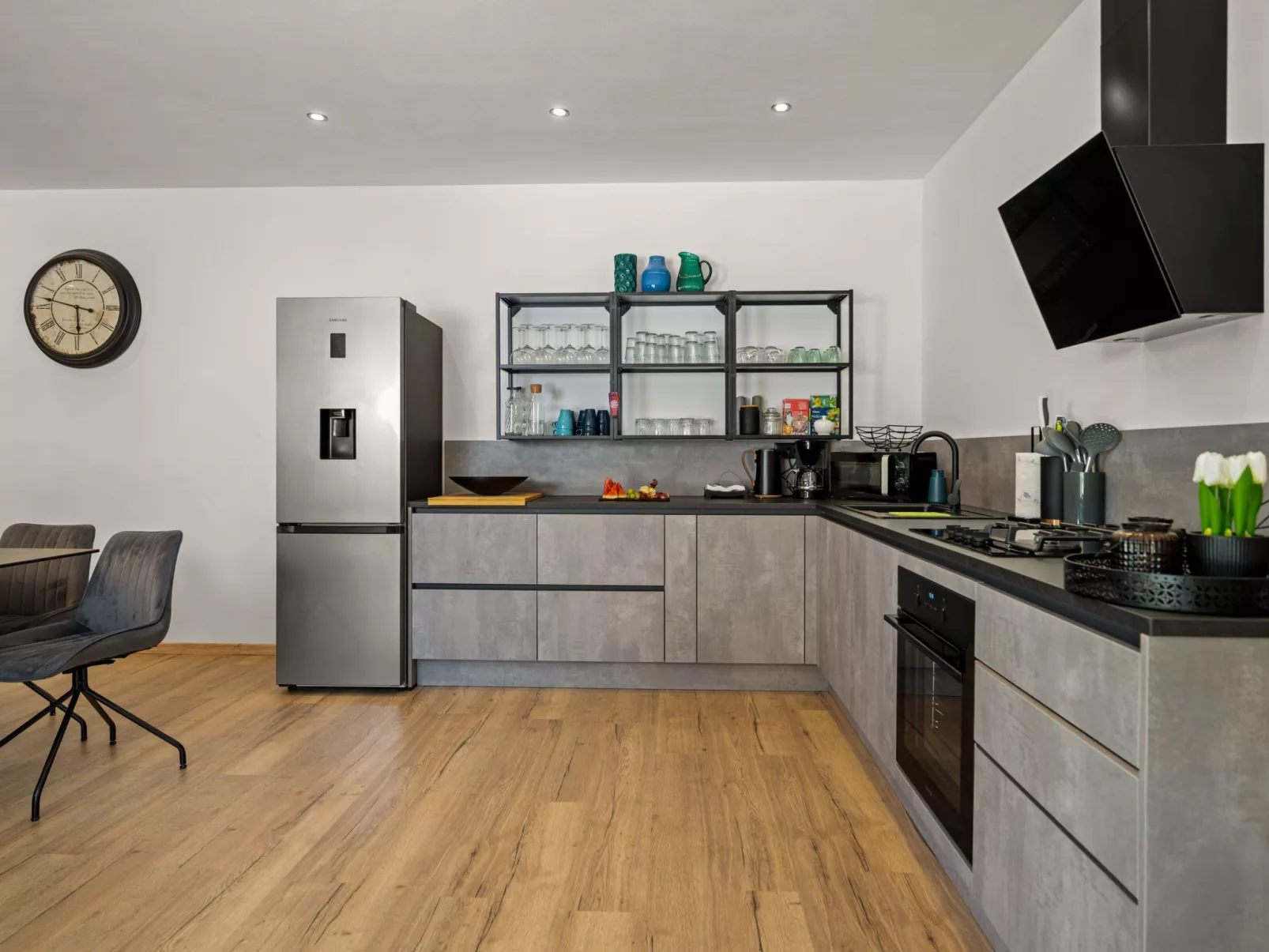 Villa Lejla-Image-tags.info