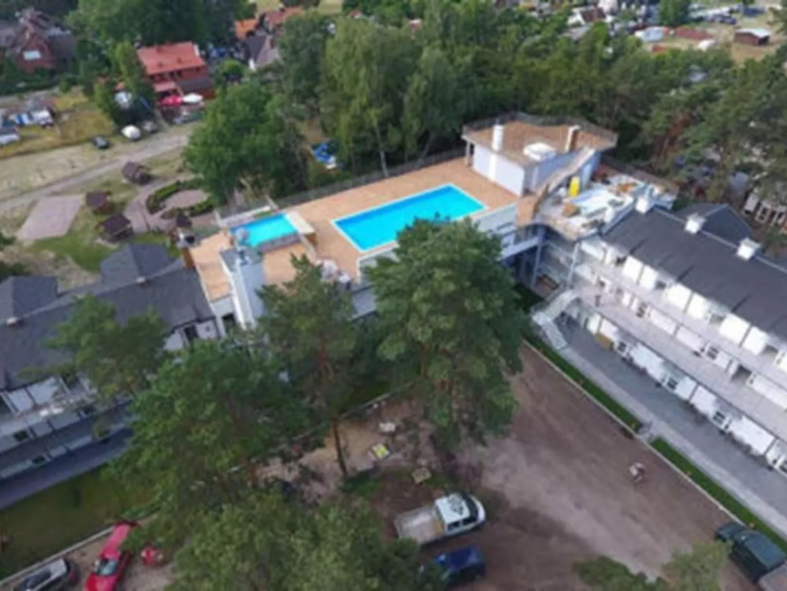 Studio-Wohnung "Apartment 16B" mit Schwimmbad-Buiten