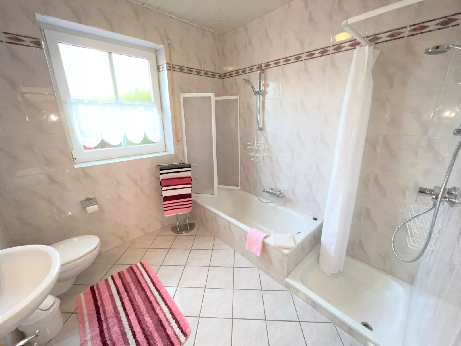 Martina 3-Image-tags.info