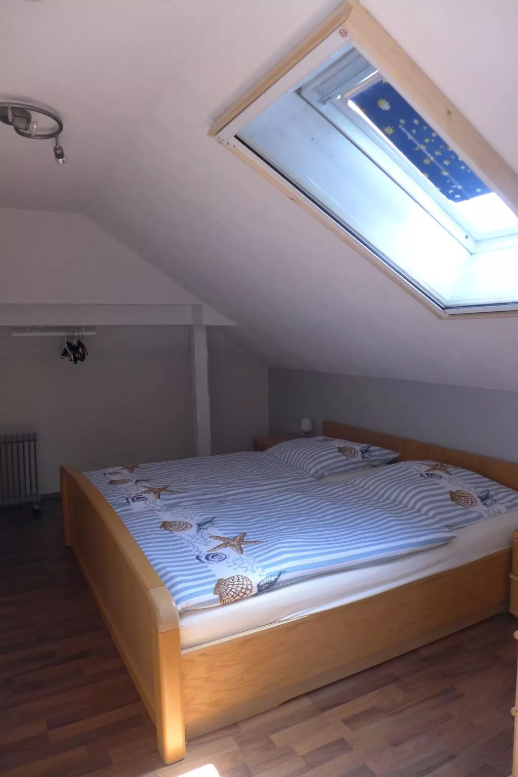 Gemütliches Ferienhaus am Deich mit Gartenzimmer-Image-tags.info