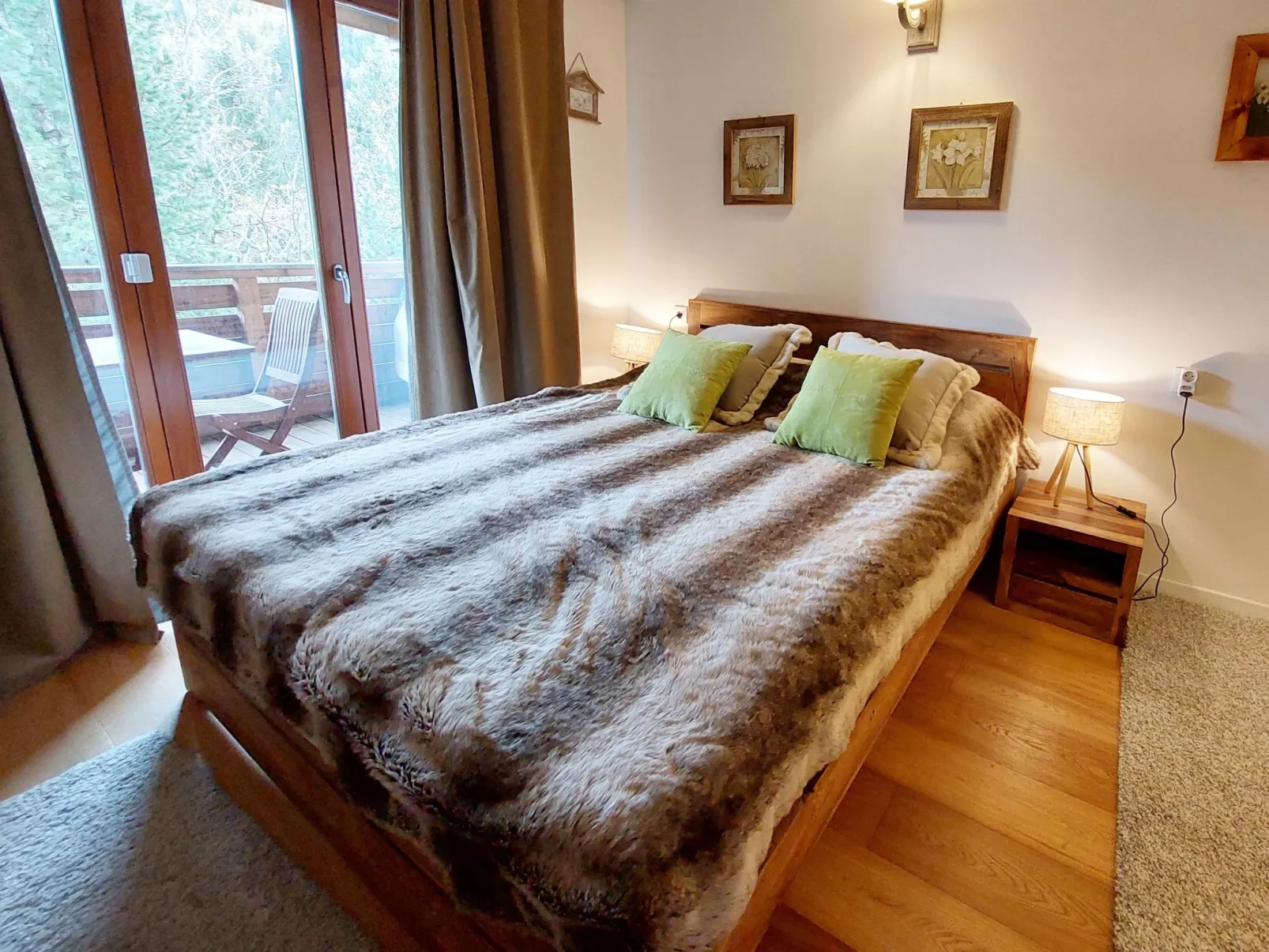 Rosie desing skipist-Binnen