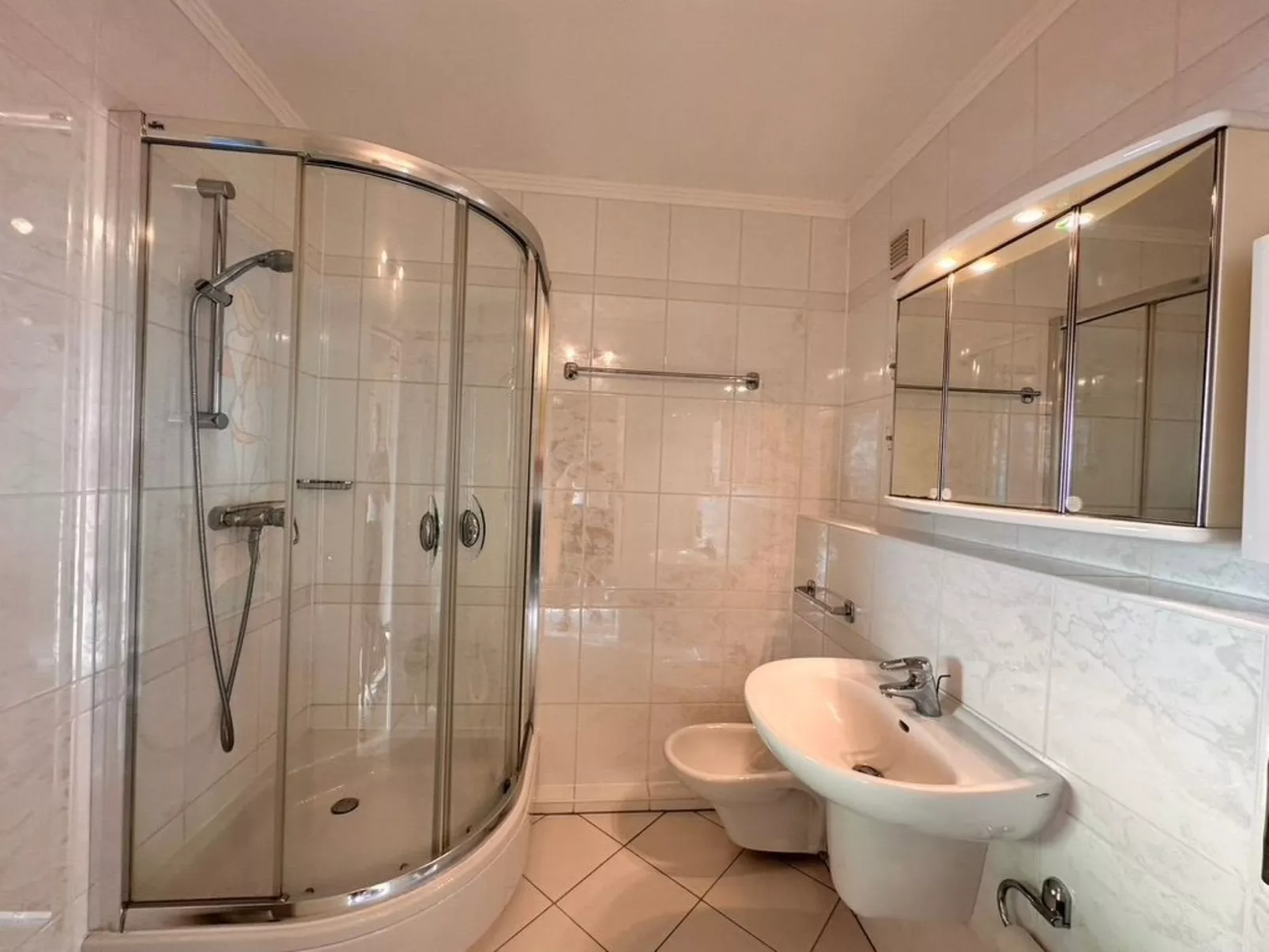 Südbalkon mit Meerblick-Binnen