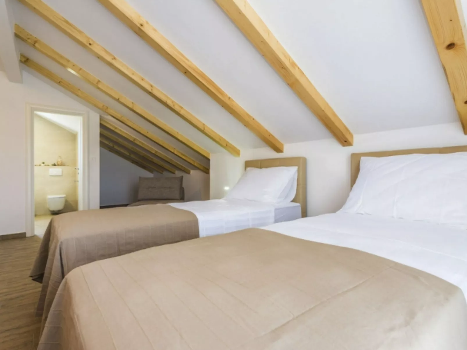 Villa Juhuhu in Dubrava kod Sibenik-Binnen