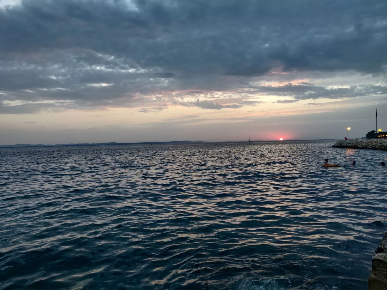 Große Ferienwohnung in Zadar mit Privatem Balkon-Binnen