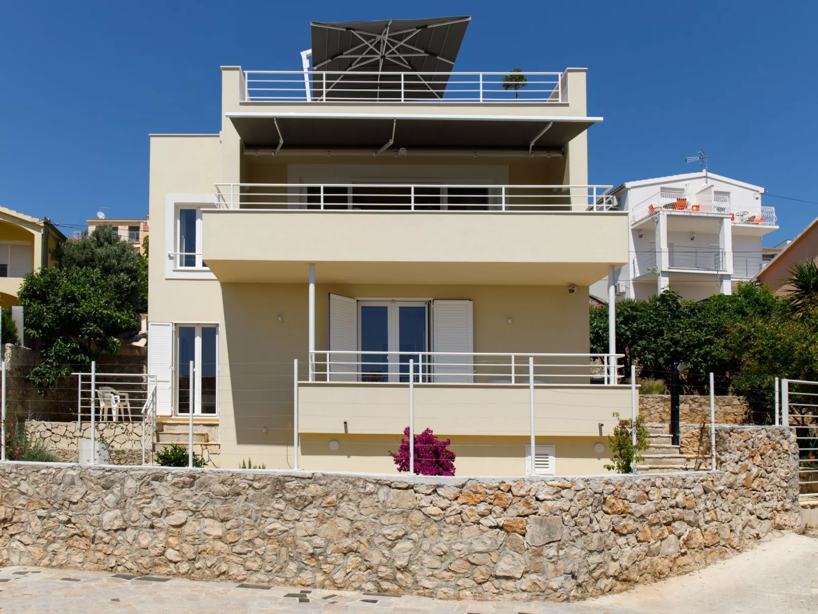 "Villa Anadea" mit Whirlpool-Buiten