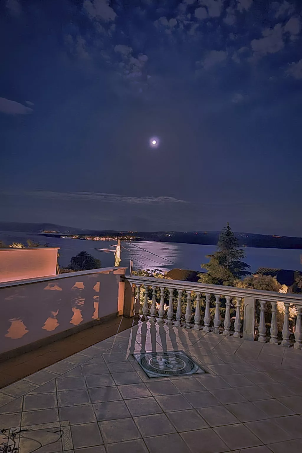 Haus La Dostana-Buiten