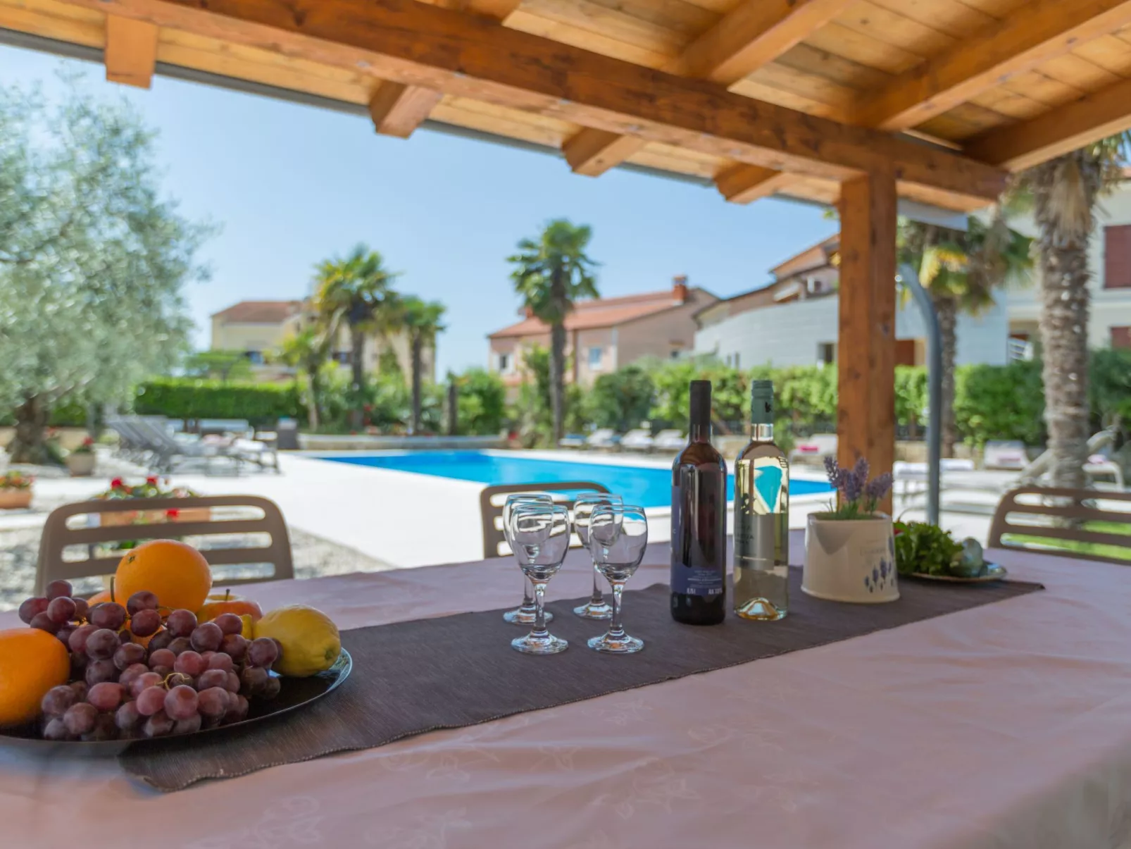 Paradiso 1 mit Pool-Buiten