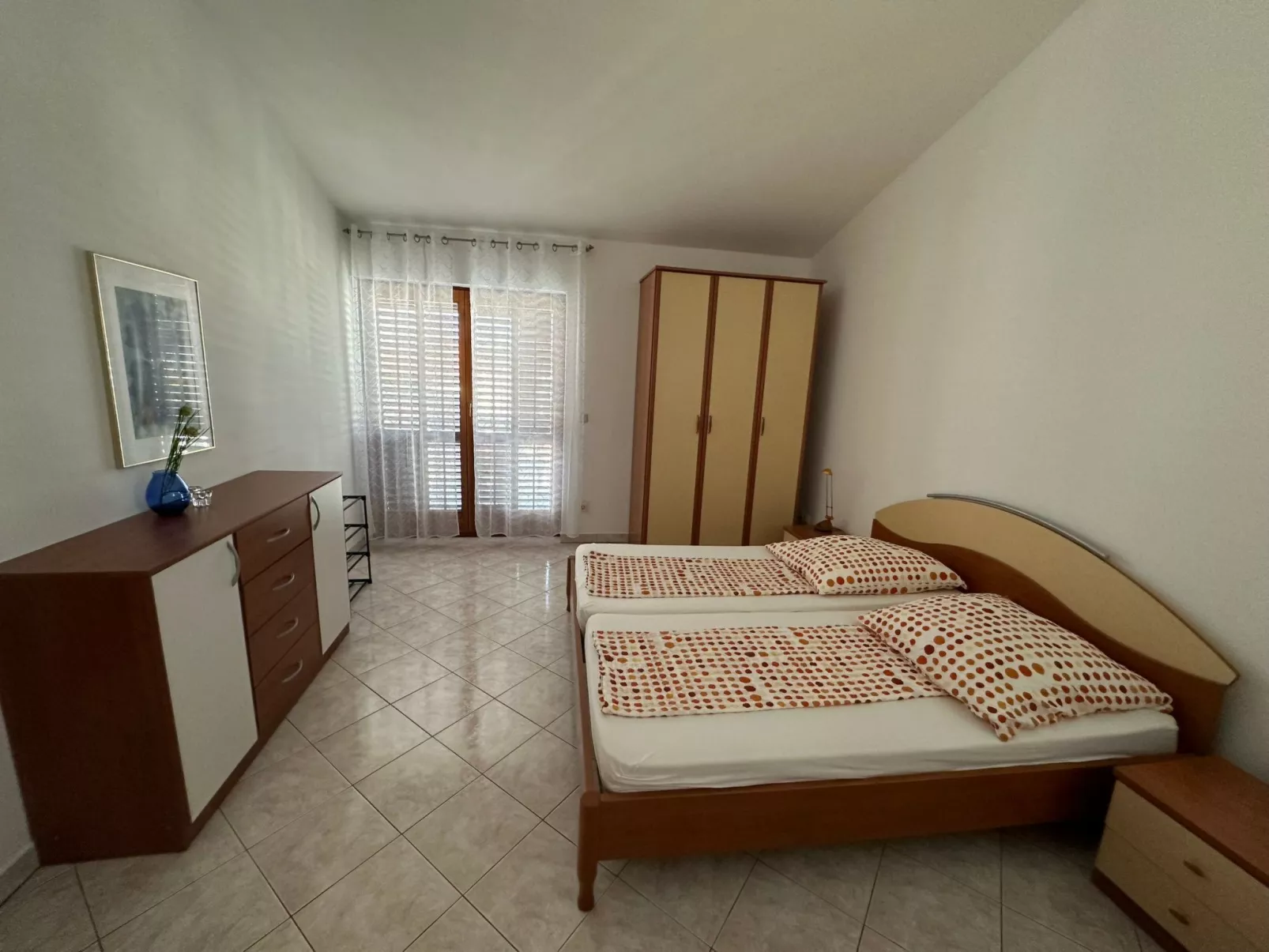 Appartement mit Balkon-Image-tags.info