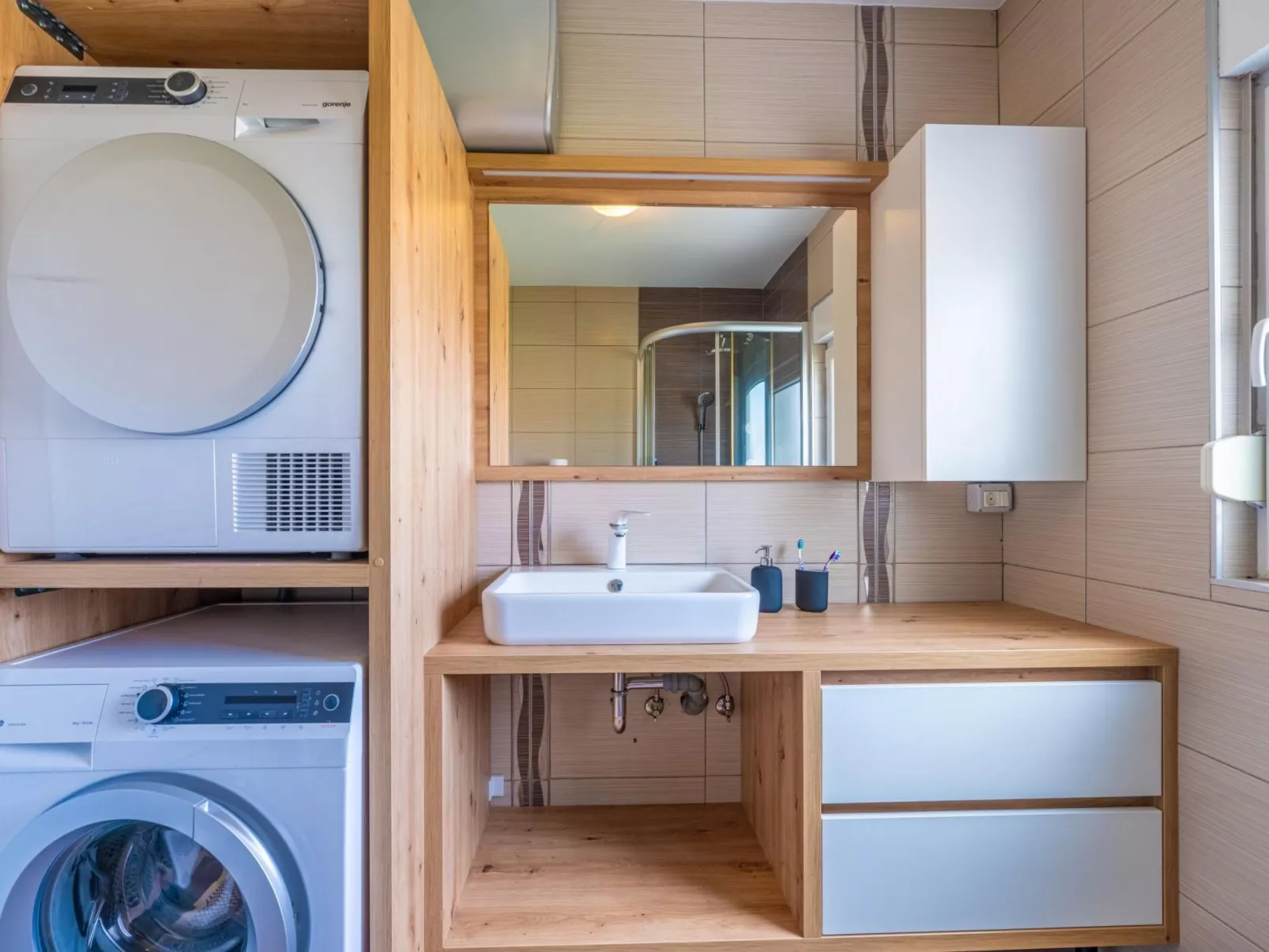 Ferienvilla "Villa Dvor" mit privatem Pool-Binnen