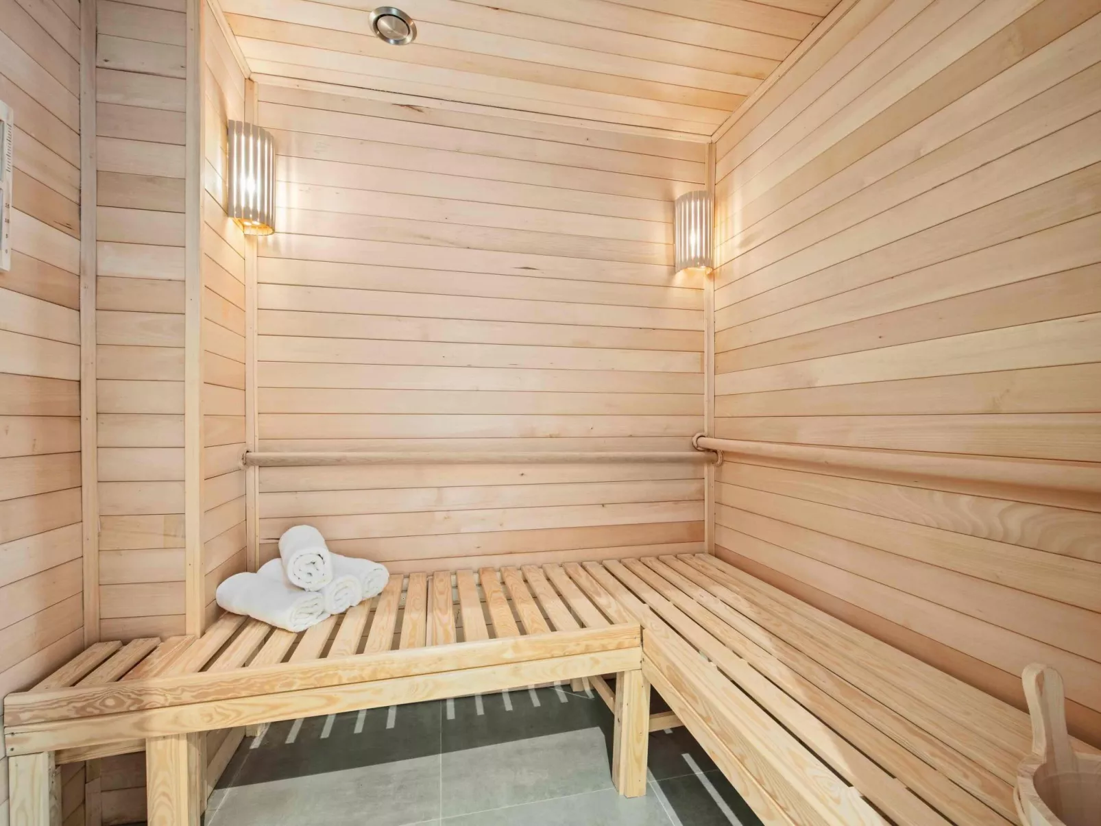 Villa Palma - Luxusvilla am Meer für 6 Personen-Binnen