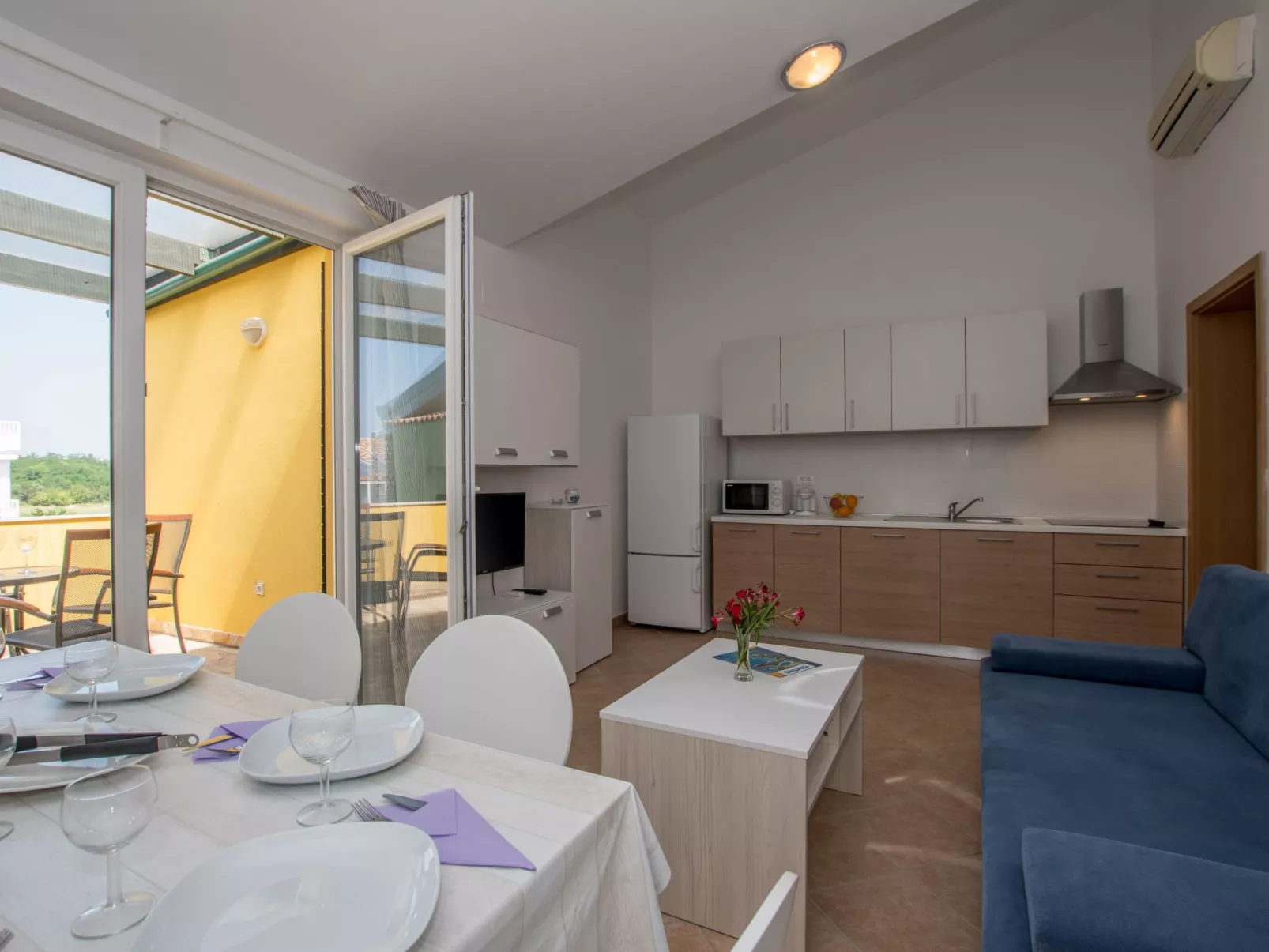 "Faro" mit Wi-Fi-Binnen