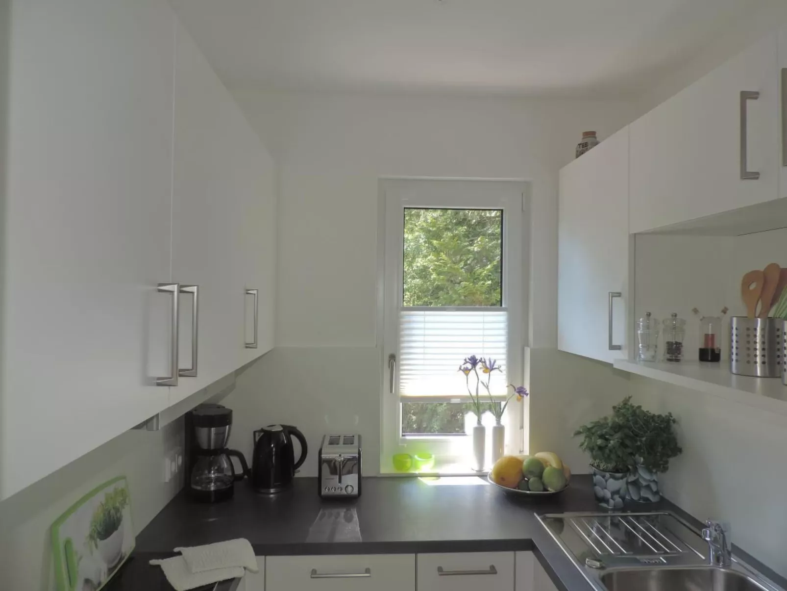 Gartenblick in Vöhl-Basdorf-Binnen